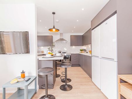 Stunning shared house in central Abingdon - Photo 3