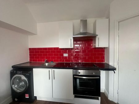 1 bedroom flat to rent - Photo 3