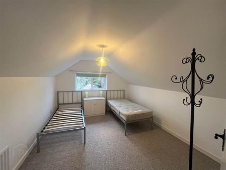 Summerhill, 16 Galwally Avenue, Church Road, Belfast, BT8 7AJ - Photo 2