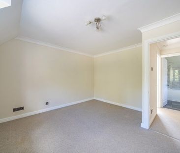 2 Bedroom House - Meredun Close, Hursley - Photo 5