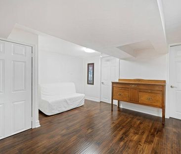 For Lease - 19 Midholm Drive Unit# LOWER/Utility included, Toronto,... - Photo 1