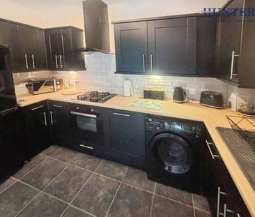 2 bedroom Flat To Let - Photo 6