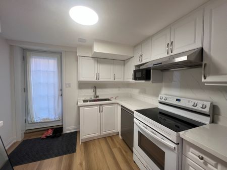 For Lease - 2807 Guilford Crescent Unit# Basement, Oakville, Ontario - Photo 3