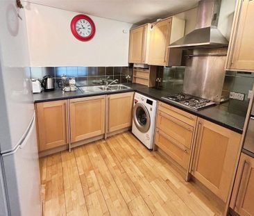 2 bedroom apartment to rent - Photo 6