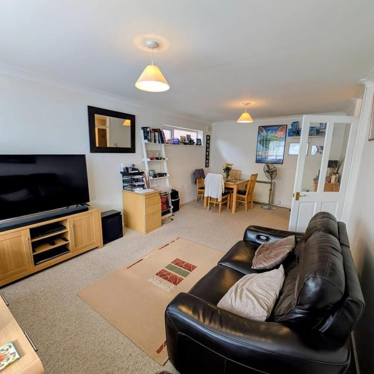 2 bedroom maisonette to rent - Photo 1