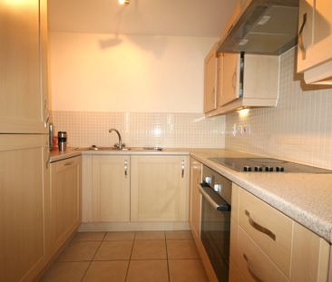 Warren Close, Cambridge - Photo 3