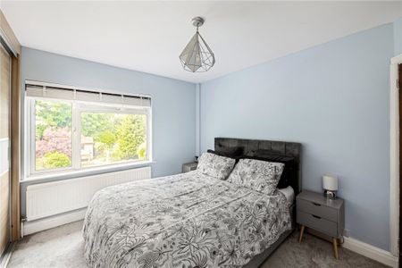 De Bohun Avenue, N14, London - Photo 2