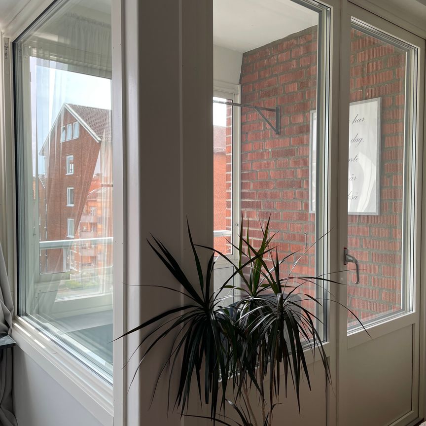 Mellersta Stenbocksgatan 19B, Helsingborg - Photo 1