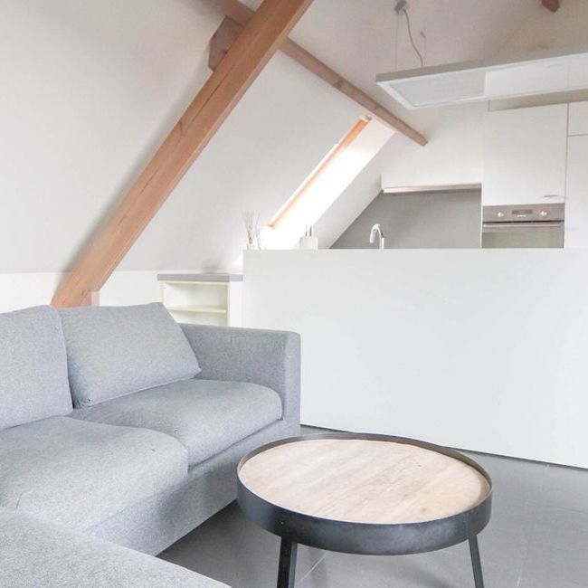 Appartement te huur in Harelbeke voor € 725 met 1 slaapkamer - Photo 1