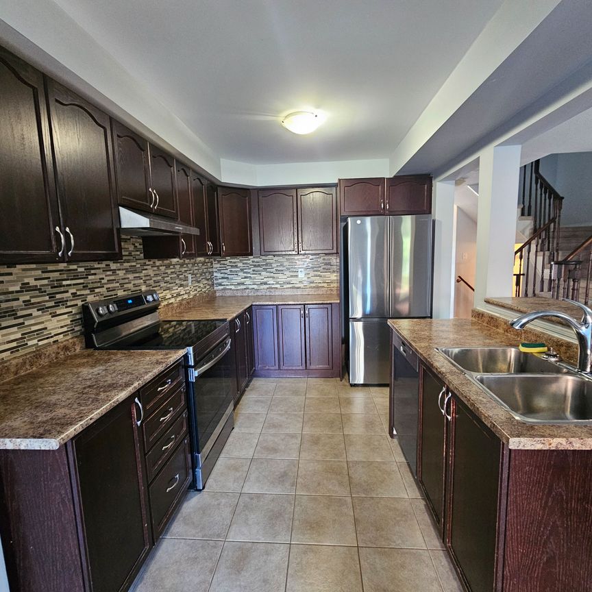 For Lease - 967 Fetchison Drive, Oshawa, Ontario - Photo 1