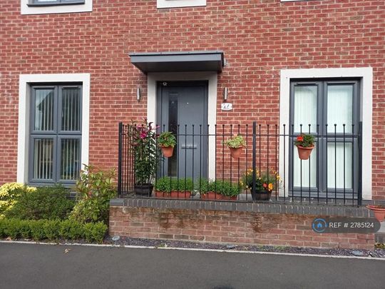 3 bedroom detached house to rent - Photo 1