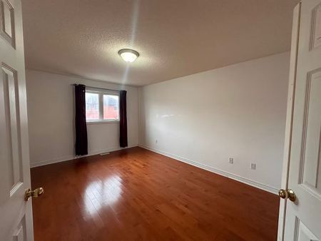 For Lease - 70 Warren Bradley Street, Markham, Ontario - Photo 3