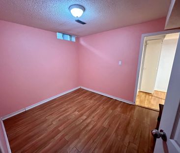 For Lease - 44 Loradeen Crescent Unit# Lower, Toronto, Ontario - Photo 4