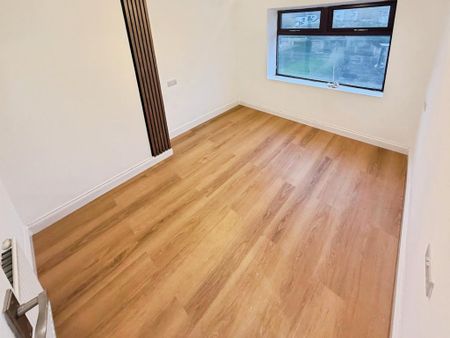 2 bedroom semi-detached house to rent - Photo 2