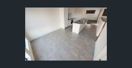 Located in the heart of Roxburgh Park! - Photo 5