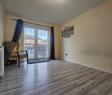 Acacia Avenue - Photo 4