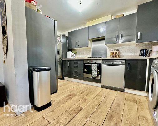 3 bedroom detached house to rent - Photo 1