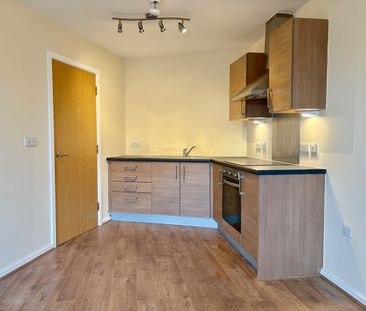 2 Bed Flat, Stuart Street, M11 - Photo 3