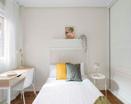 Calle de Andrés Mellado, Madrid, Community of Madrid 28015 - Photo 4