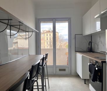 Location Appartement 2 pièces 43m² MARSEILLE 2ème - Photo 6