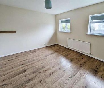 Hamilton Street, NP19 - Photo 2