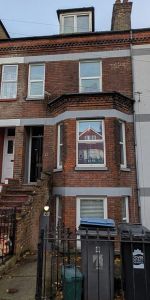 Salisbury Road, Dover, CT16 1EU, Kent - Photo 4