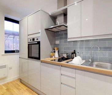 Studio to rent - Photo 1