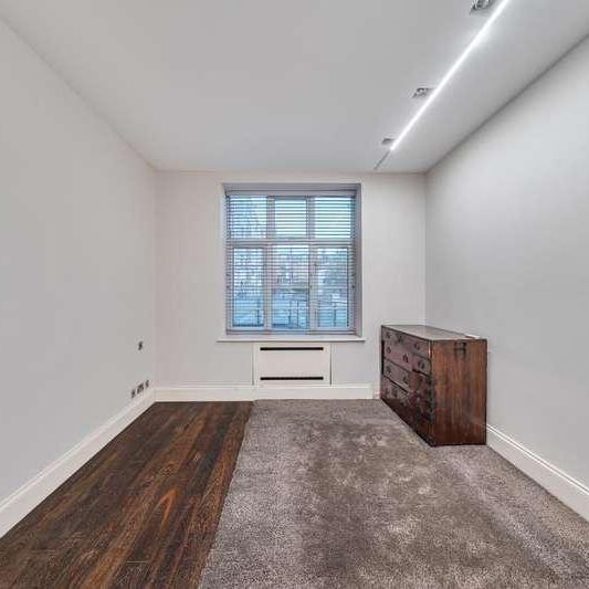 Hall Road, St John`s Wood, NW8 - Photo 1