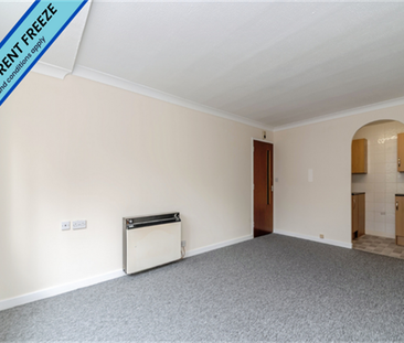 1 bedroom retirement property to rent - Photo 2