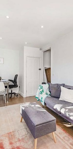 1 bedroom flat to rent - Photo 1