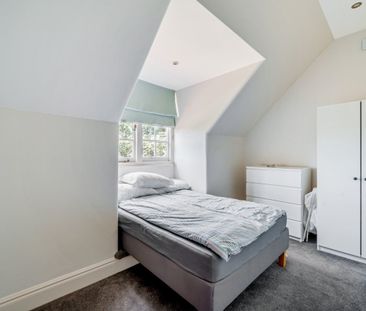 Flat to rent - Park Farm Road, Bromley, BR1 - Photo 6