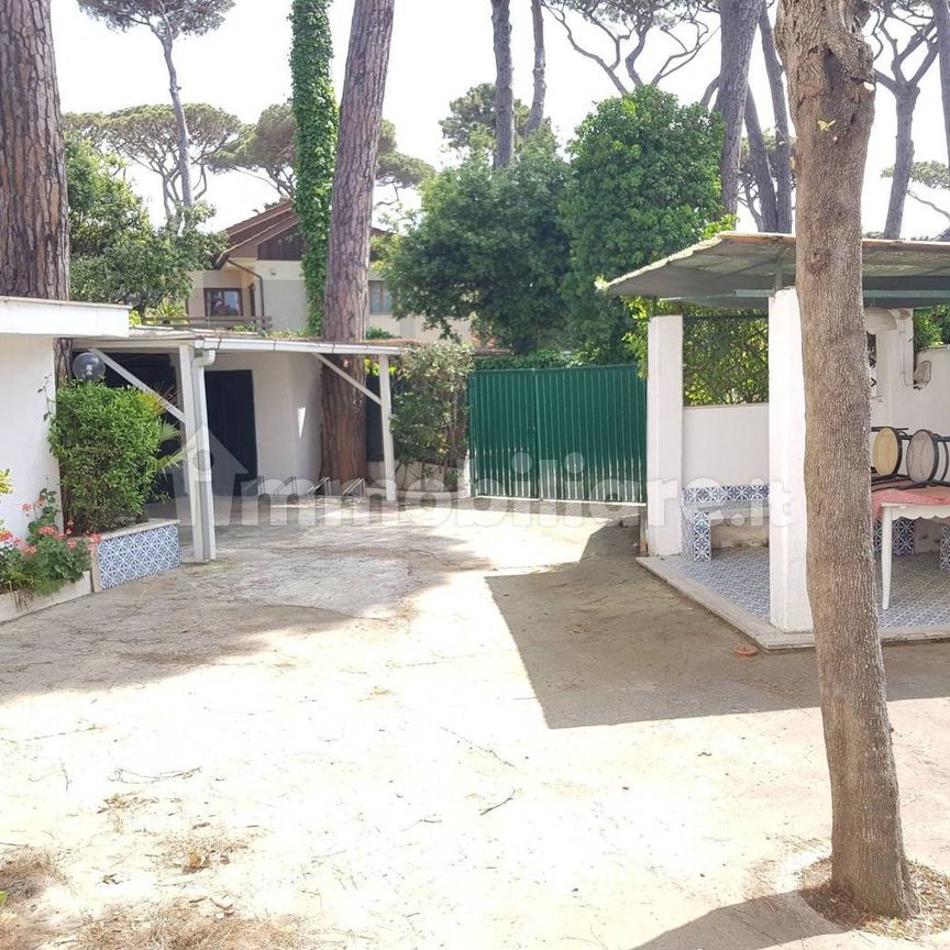 Villa unifamiliare via Forte dei Marmi, Fregene, Fiumicino - Photo 1