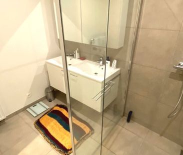 Appartement te huur in Harelbeke voor € 950 met 2 slaapkamers - Photo 5