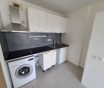 Appartement 3 pièces 52m2 MARSEILLE 15EME 796 euros - Photo 5