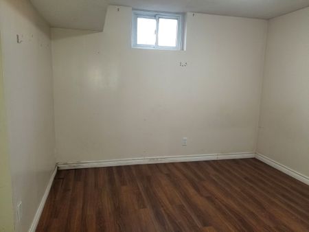 For Lease - 182 Confederation Drive Unit# Basement-2, Toronto, Ontario - Photo 3