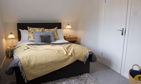 Marsh Lane Room C - Photo 4