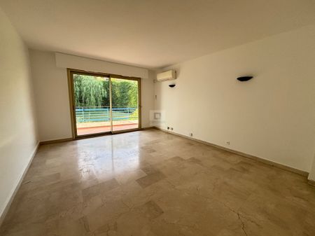 Location Appartement JUAN LES PINS - Photo 3