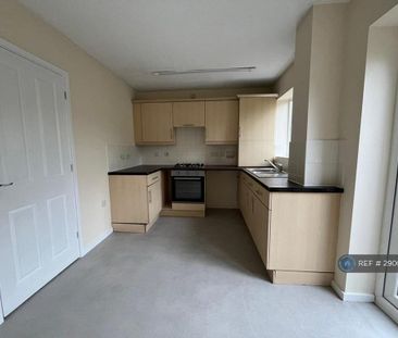 2 bedroom semi-detached house to rent - Photo 6