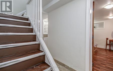 #Lower - 285 Wychwood Avenue – Toronto, Ontario - Photo 4