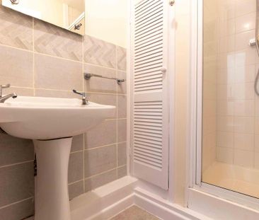 1 bedroom flat to rent - Photo 6