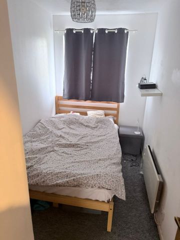 2 Bed Flat, Wood Green, N13 - Photo 3