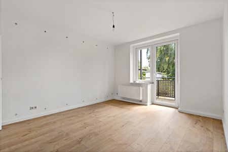 Sanierte 3-Raumwohnung mit Balkon in der Delitzscher Straße! - Photo 2