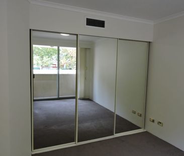 One bedroom apartment with Lock up Garage $710 per week- Level 1 - ... - Photo 4