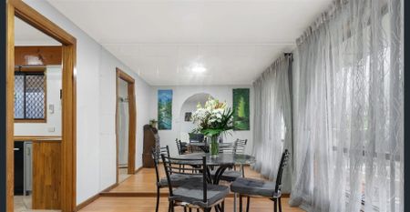 Entertainers Delight 4 bed/2 Bath/Separate Rumpus & In ground Swimming Pool plus Entertaining Area - Photo 5