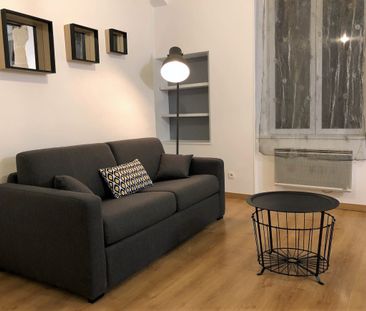 MEUBLE rue St honoré Paris 1er - Métro Châtelet - Les Halles - Photo 4