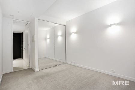 808/108 Flinders Street, Melbourne - Photo 4