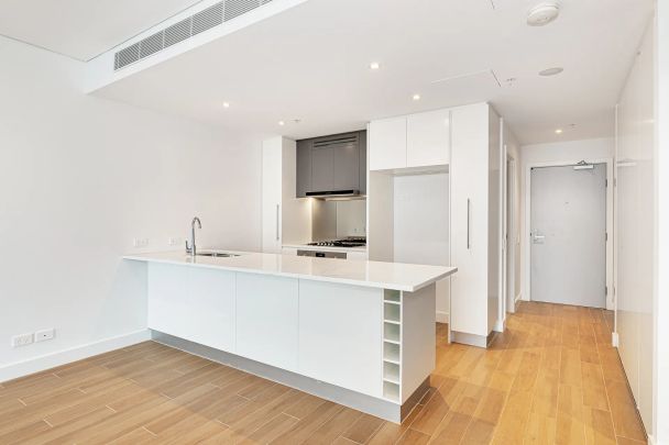 Level 22, 2209/8 Walker Street, Rhodes. - Photo 1