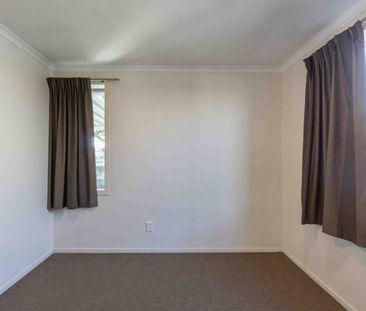 Modern 2-Bedroom Brick Townhouse in Frankton - Photo 4