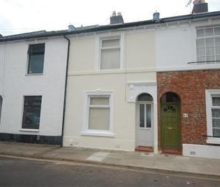 5 bedroom terraced house to rent - Photo 1