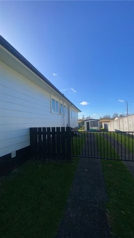 Three-bedroom home on Mcdiarmid Crescent - Photo 3